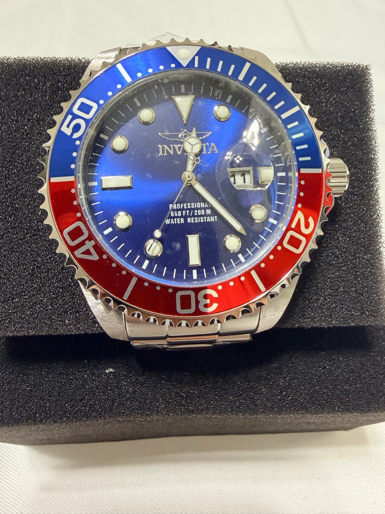 Invicta Professional Diver Watch  Blue Dial With Red  Blue Bezel